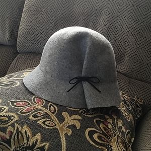 Gray Nine West Felt Hat
